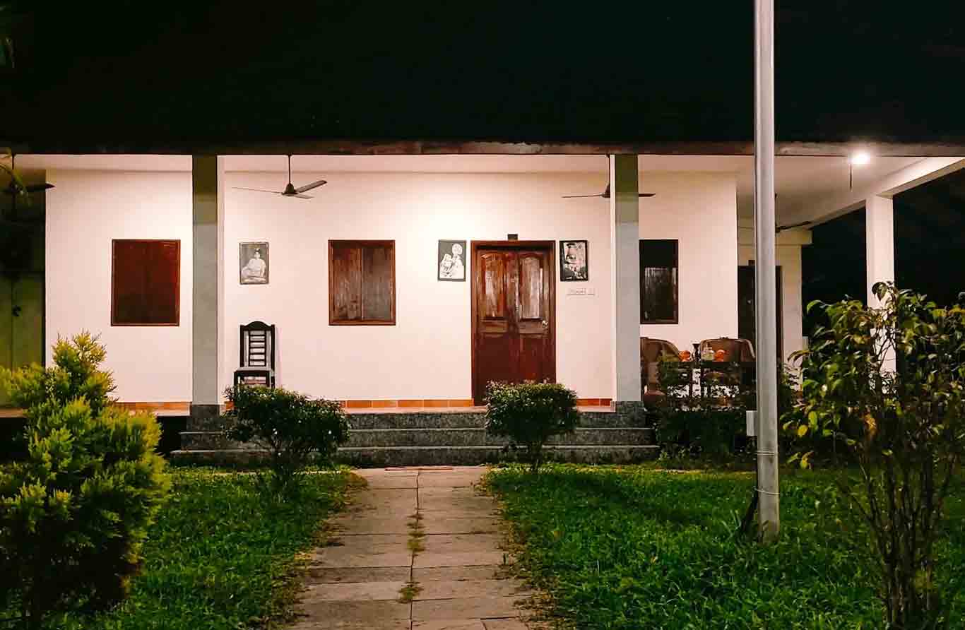 Marari Beach Palace Pool & Homely Food